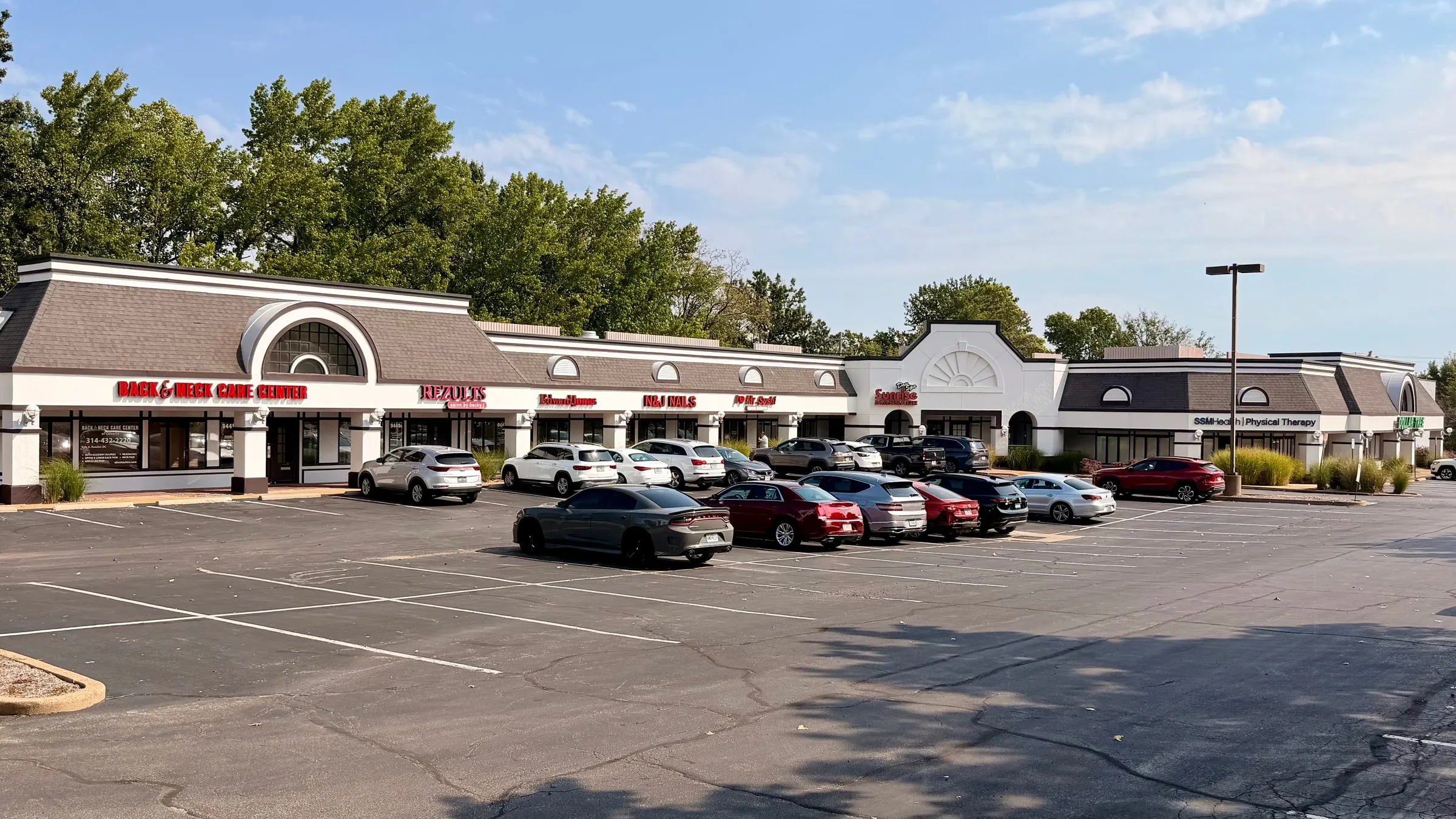 Olivette Plaza, a retail center owned and managed by AHRA in Olivette, Missouri